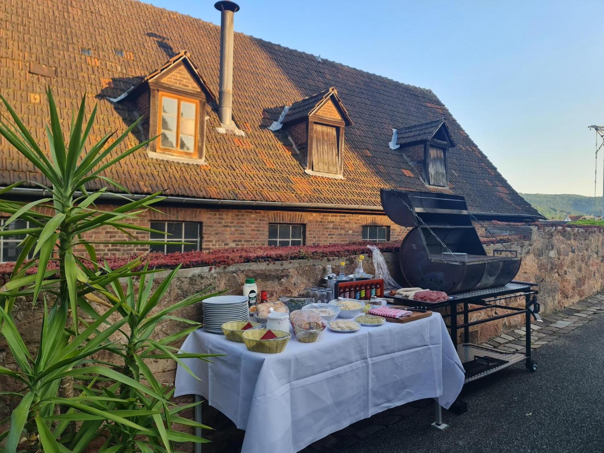 Hotel & Cafe Schachtenburg 施利茨 外观 照片